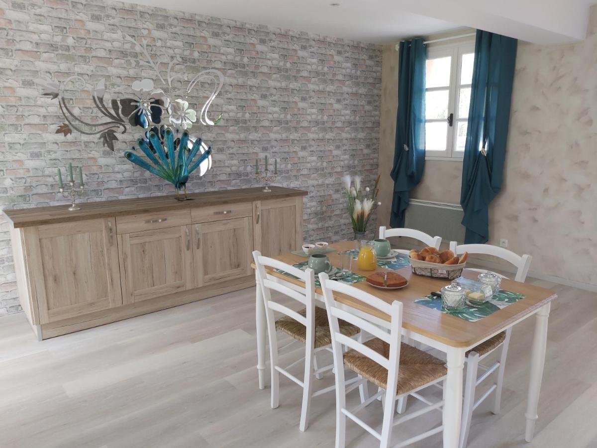 Bed and Breakfast Le Bonheur Des Plumes Montmartin-en-Graignes Esterno foto